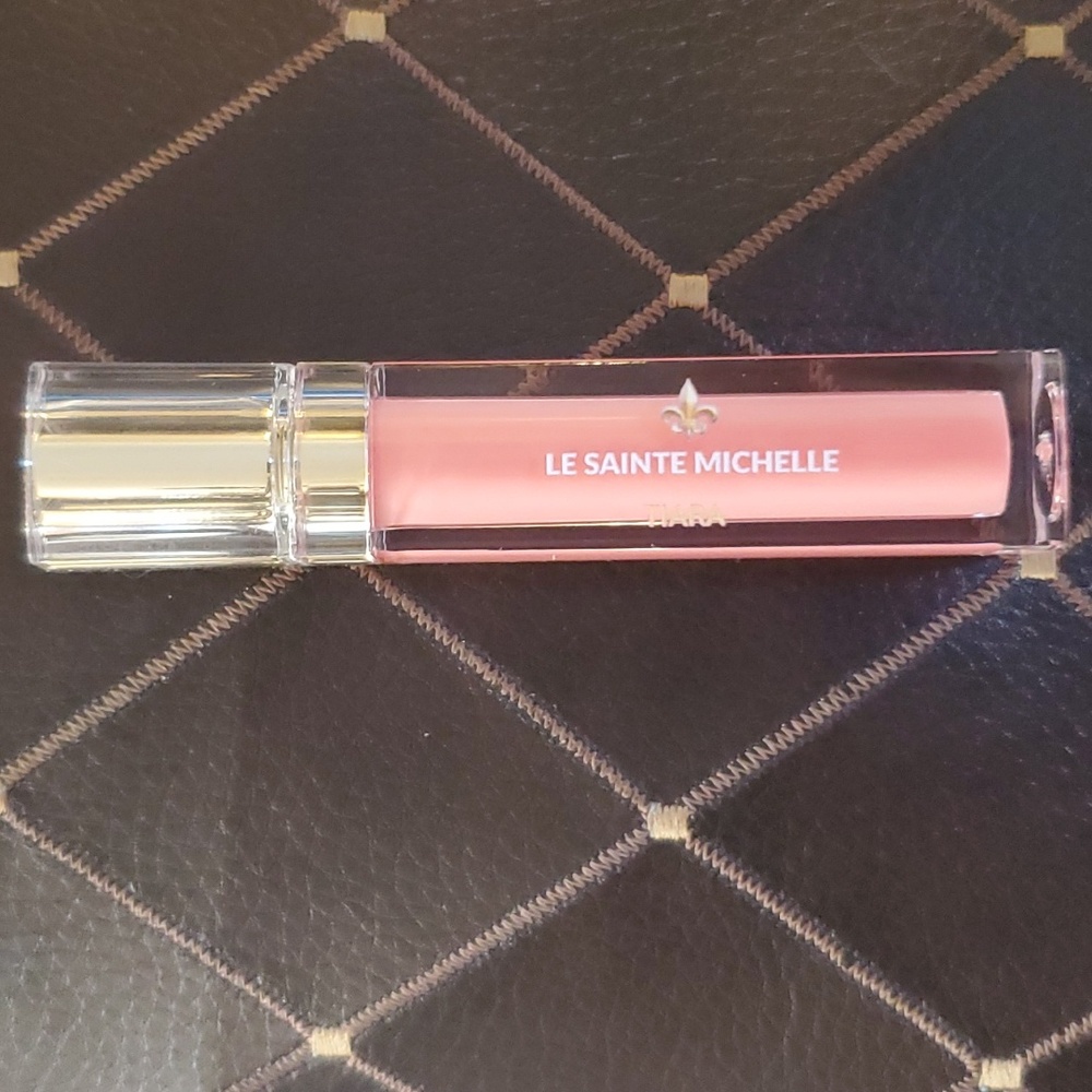 LIPGLOSS 👄LeSainteMichelle